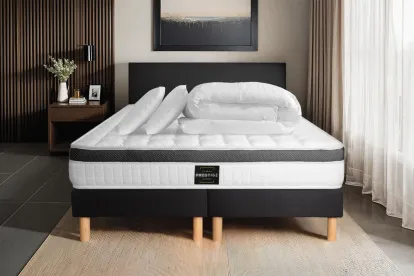 Pack lit complet 200x200 cm - Matelas + 2 Sommiers Noirs + 2 oreillers + Couette - Supérieur